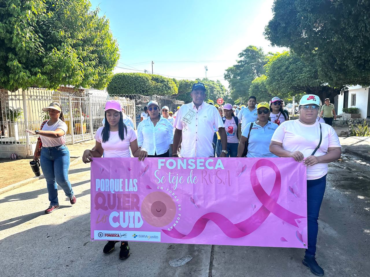 photo 4942881237819829934 y