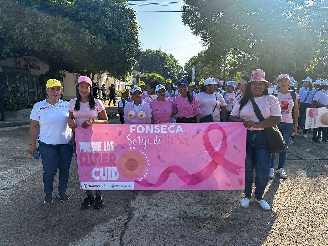 photo 4942881237819829940 y