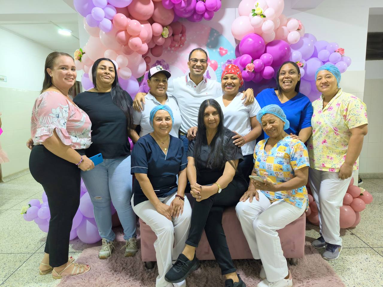 photo 5037463036222352795 y