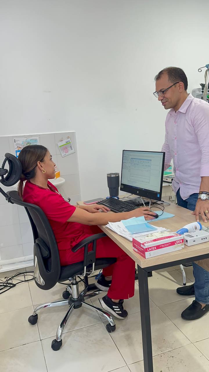 photo 5073799249820495183 y